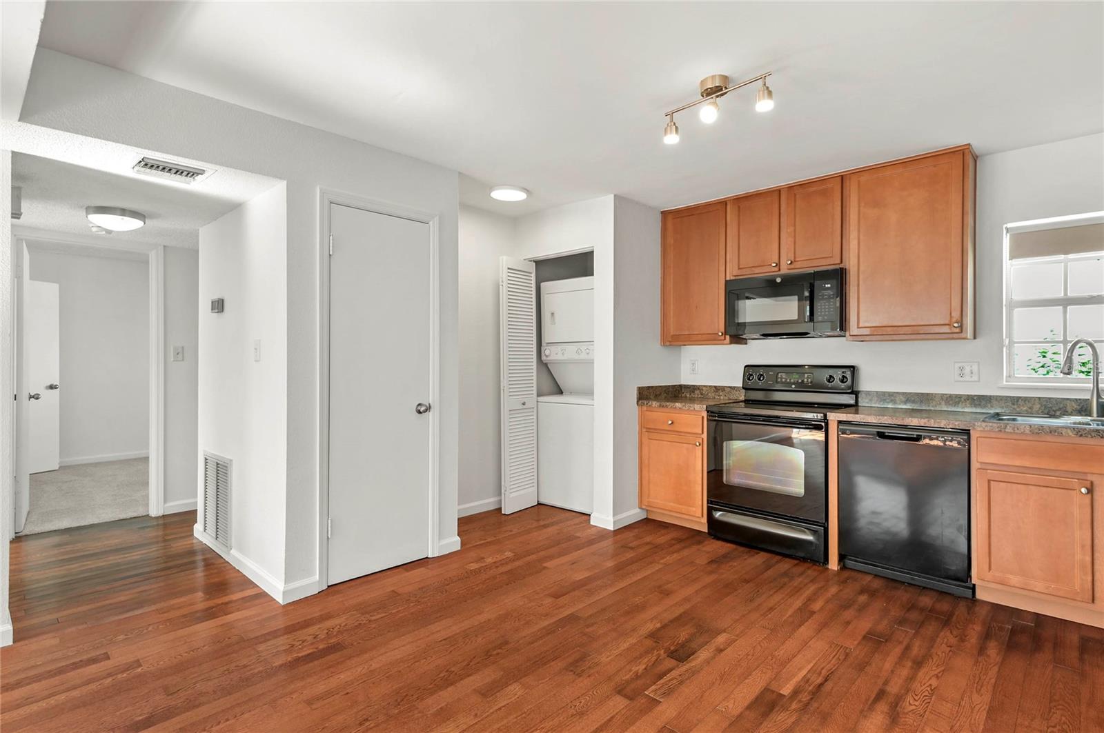 317 Amelia Unit 7, Orlando, FL 32801