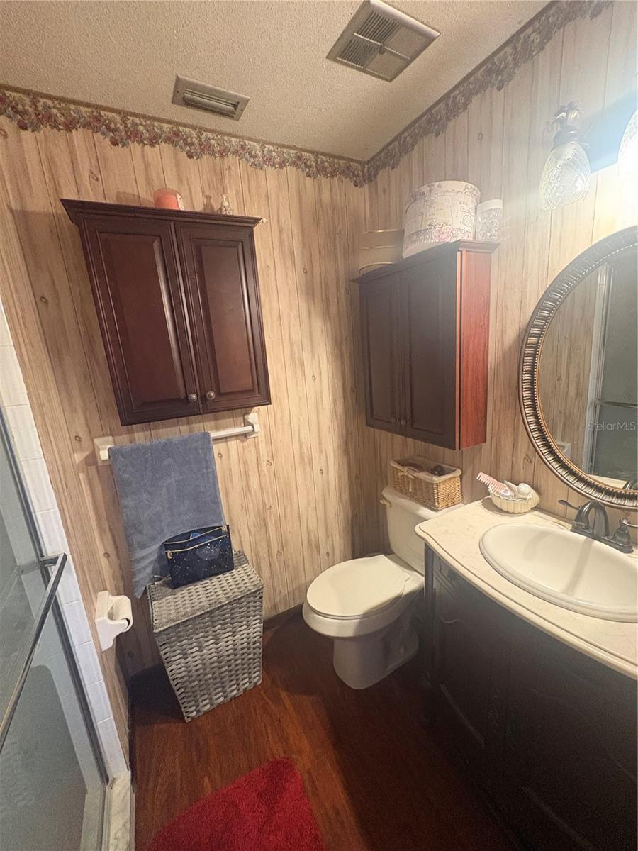 93 Glass, Port Orange, FL 32129