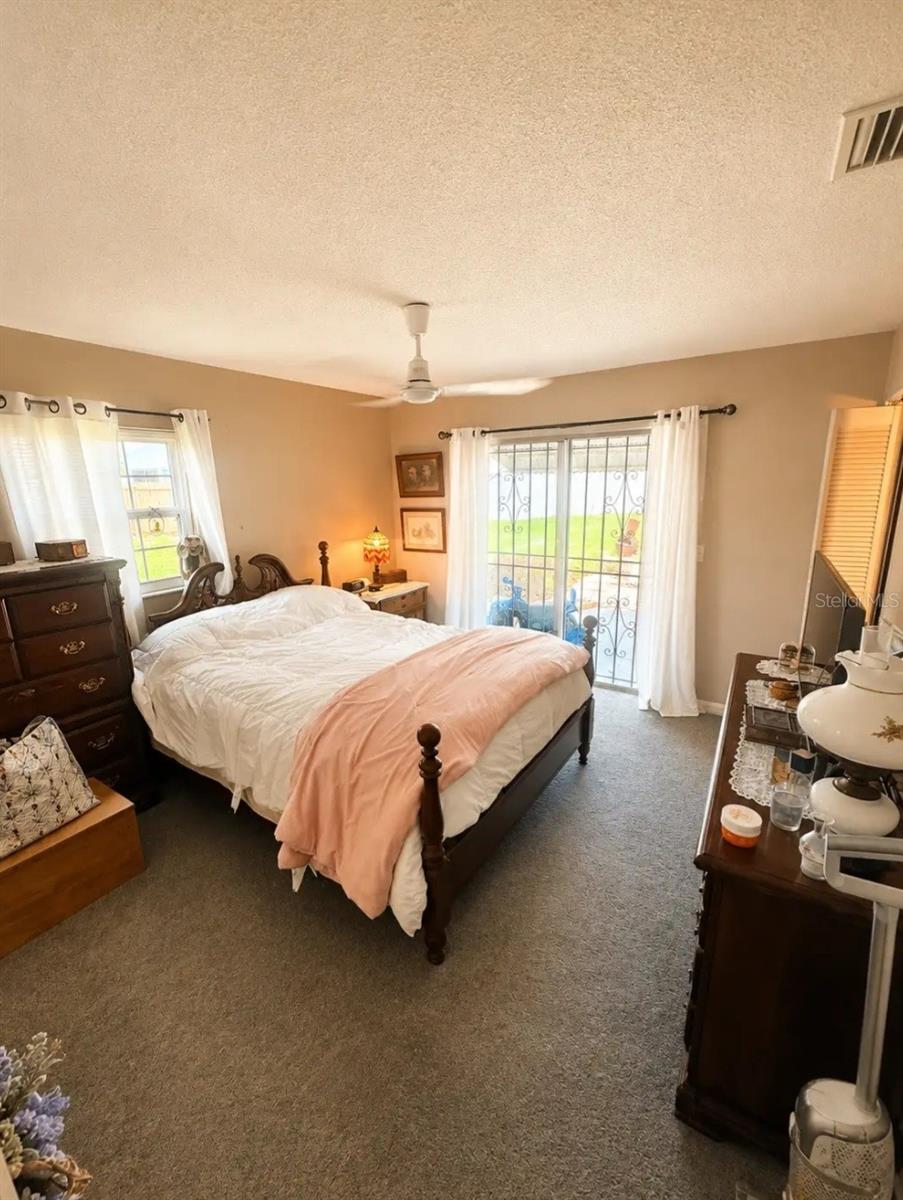 93 Glass, Port Orange, FL 32129