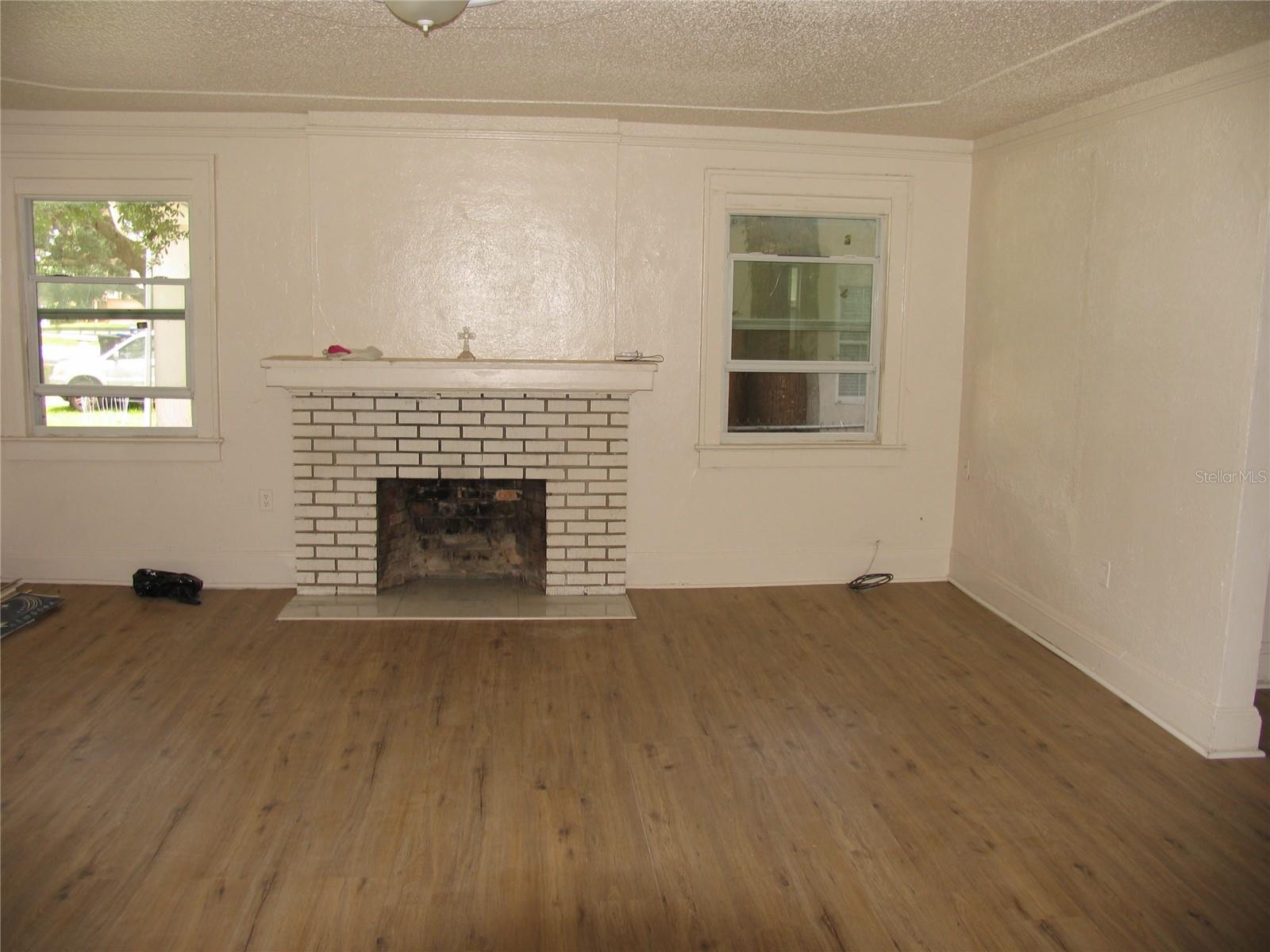 323 Dover, Orlando, FL 32811