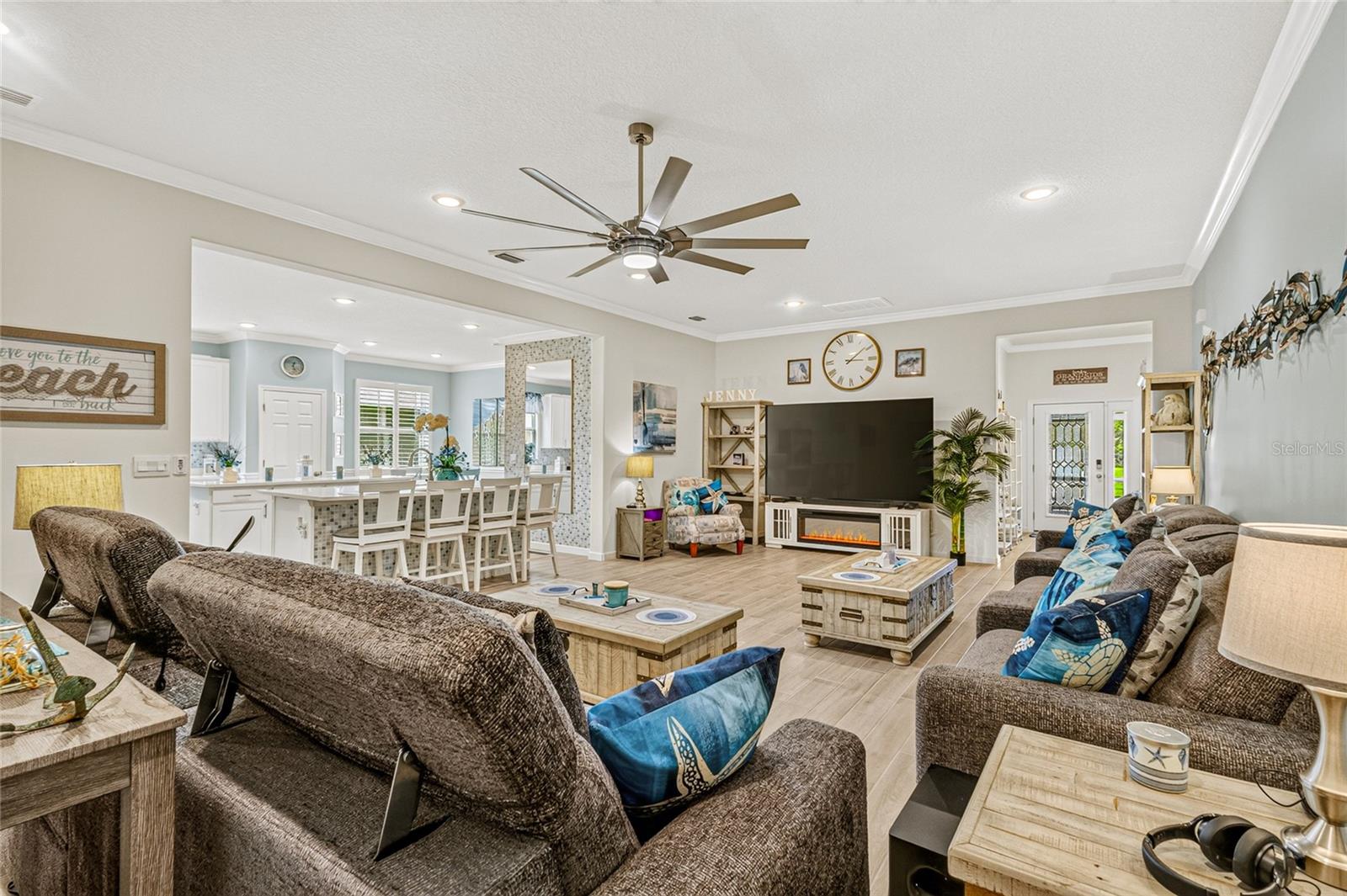 6691 Cameo, Grant, FL 32949