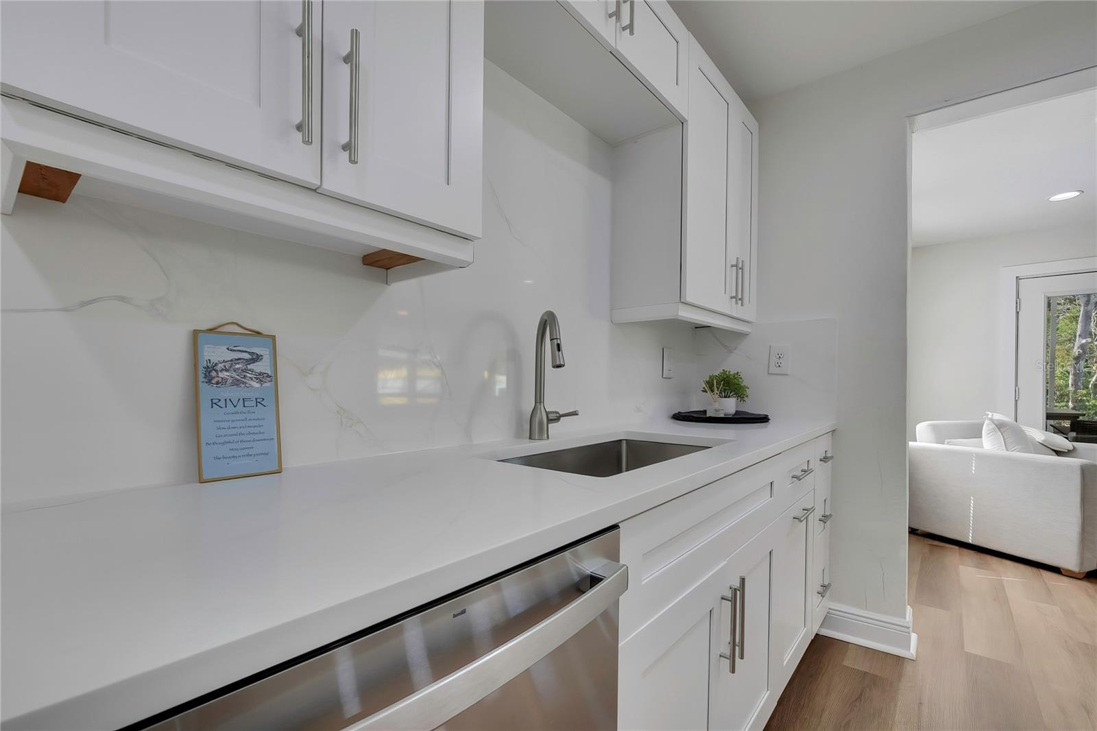 6080 Waverly, Weeki Wachee, FL 34607