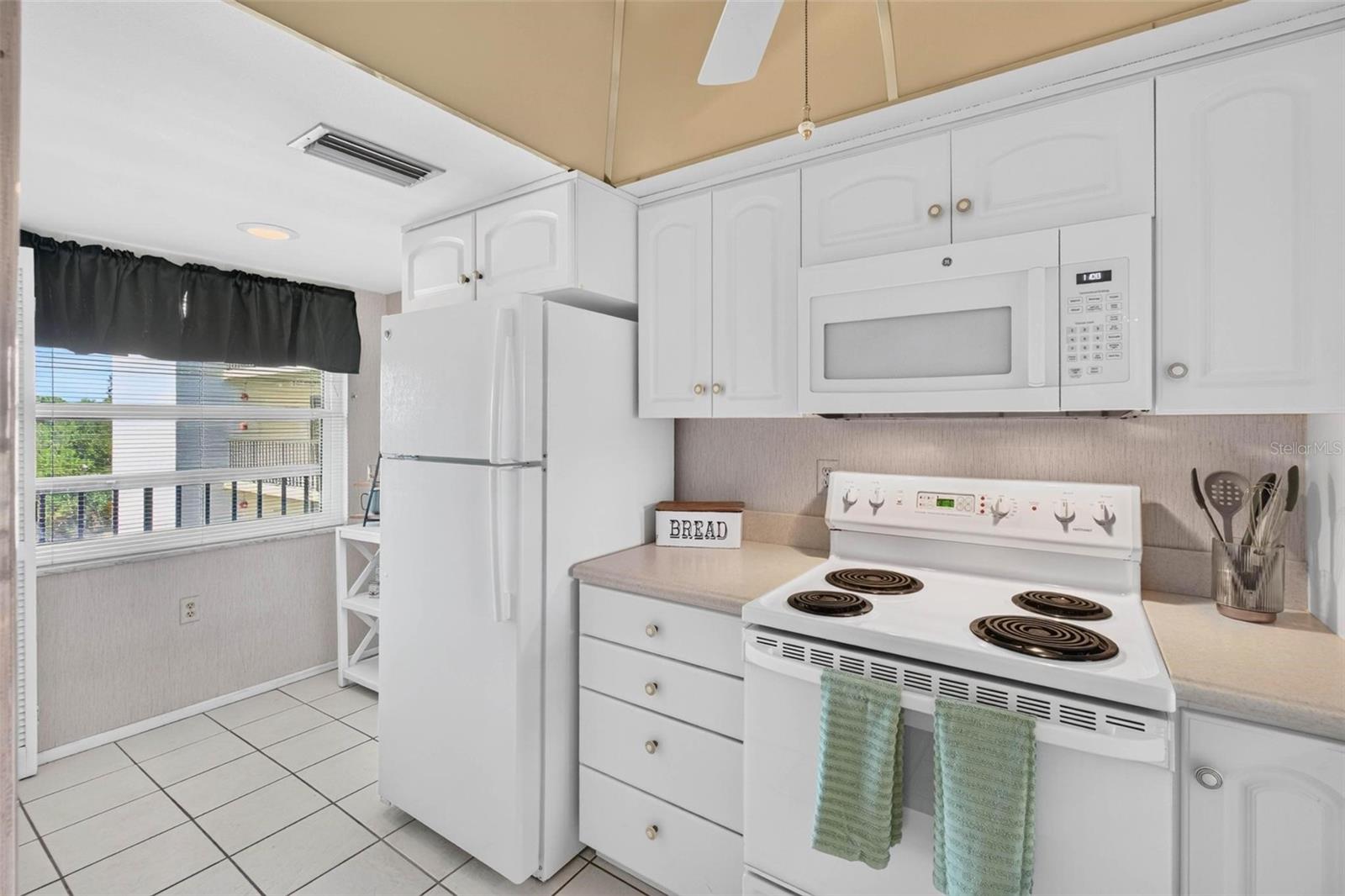 9860 62nd Unit 1043, St Petersburg, FL 33708
