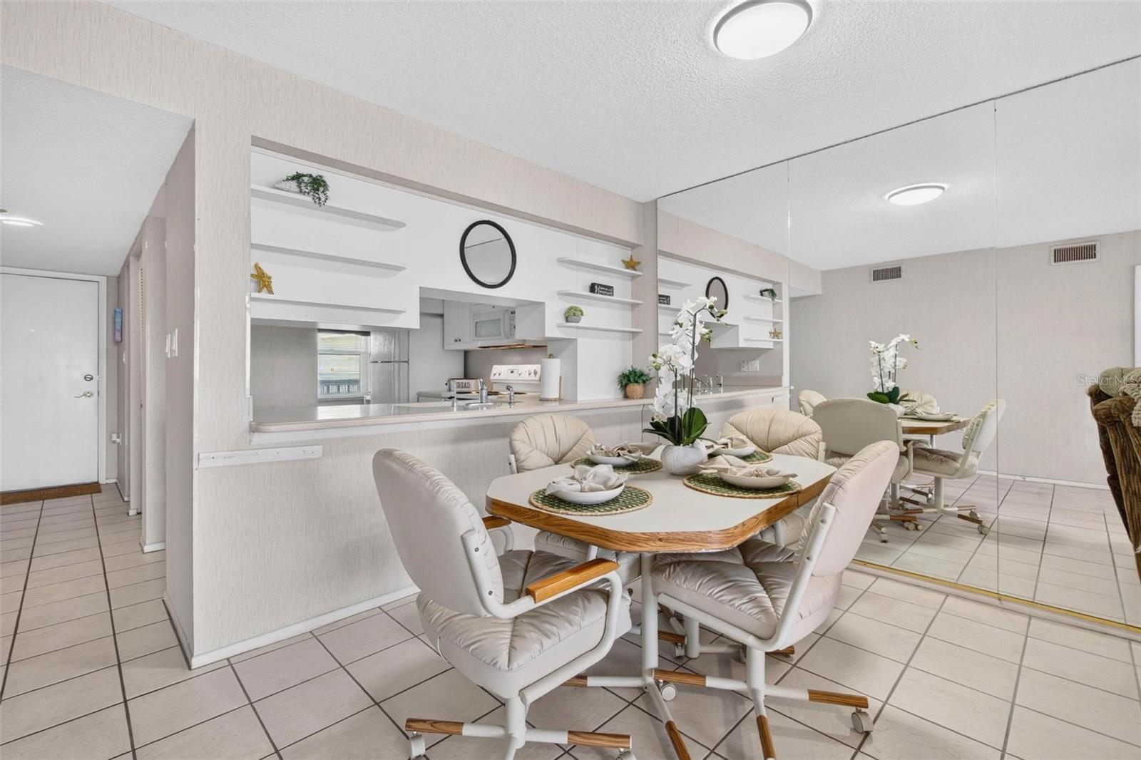 9860 62nd Unit 1043, St Petersburg, FL 33708