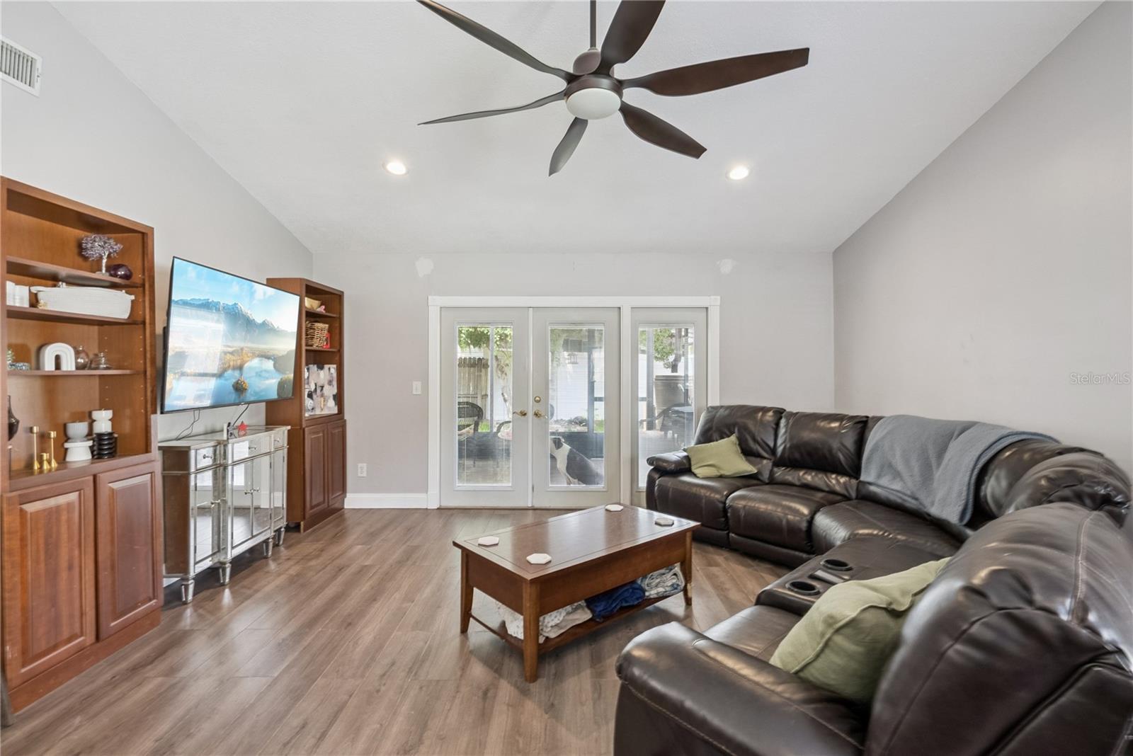 1009 Mccully, Oviedo, FL 32765