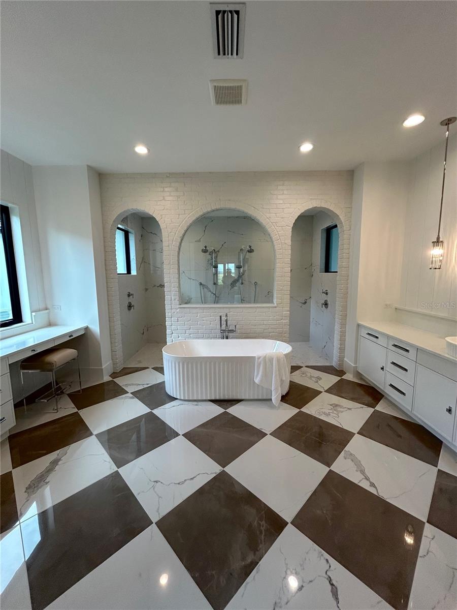 258 Crystal Waters, Sarasota, FL 34240