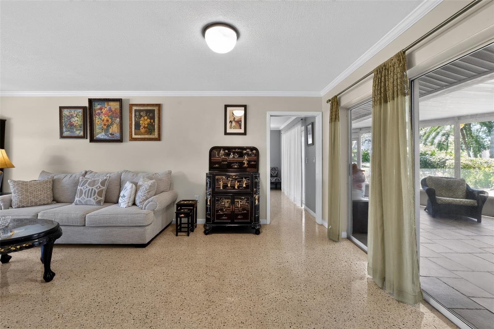 100 59th, St Petersburg, FL 33705