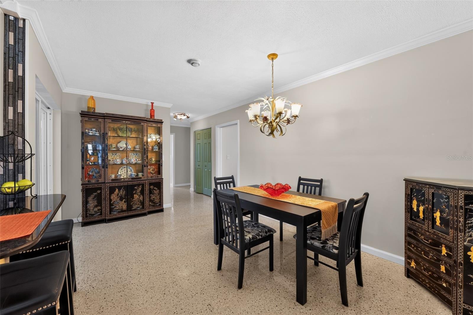 100 59th, St Petersburg, FL 33705