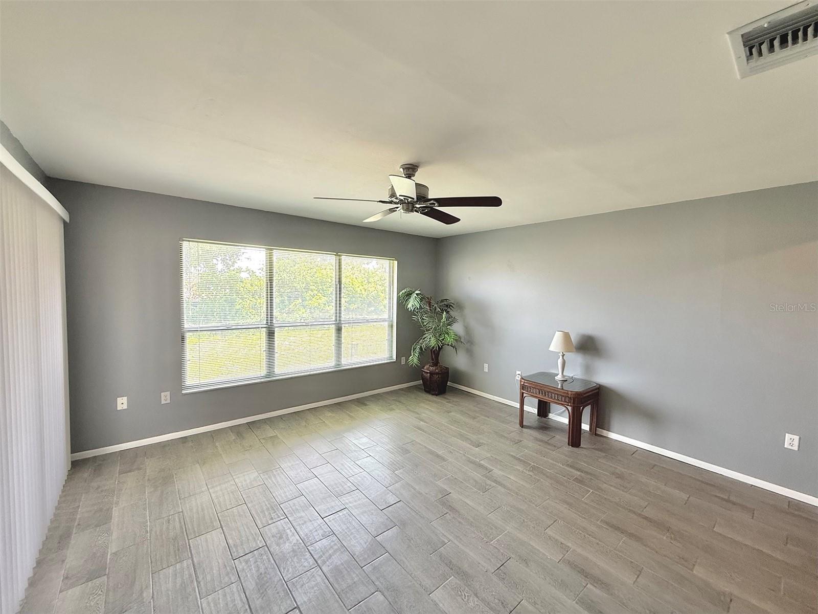 942 Beneva Unit V28, Sarasota, FL 34232