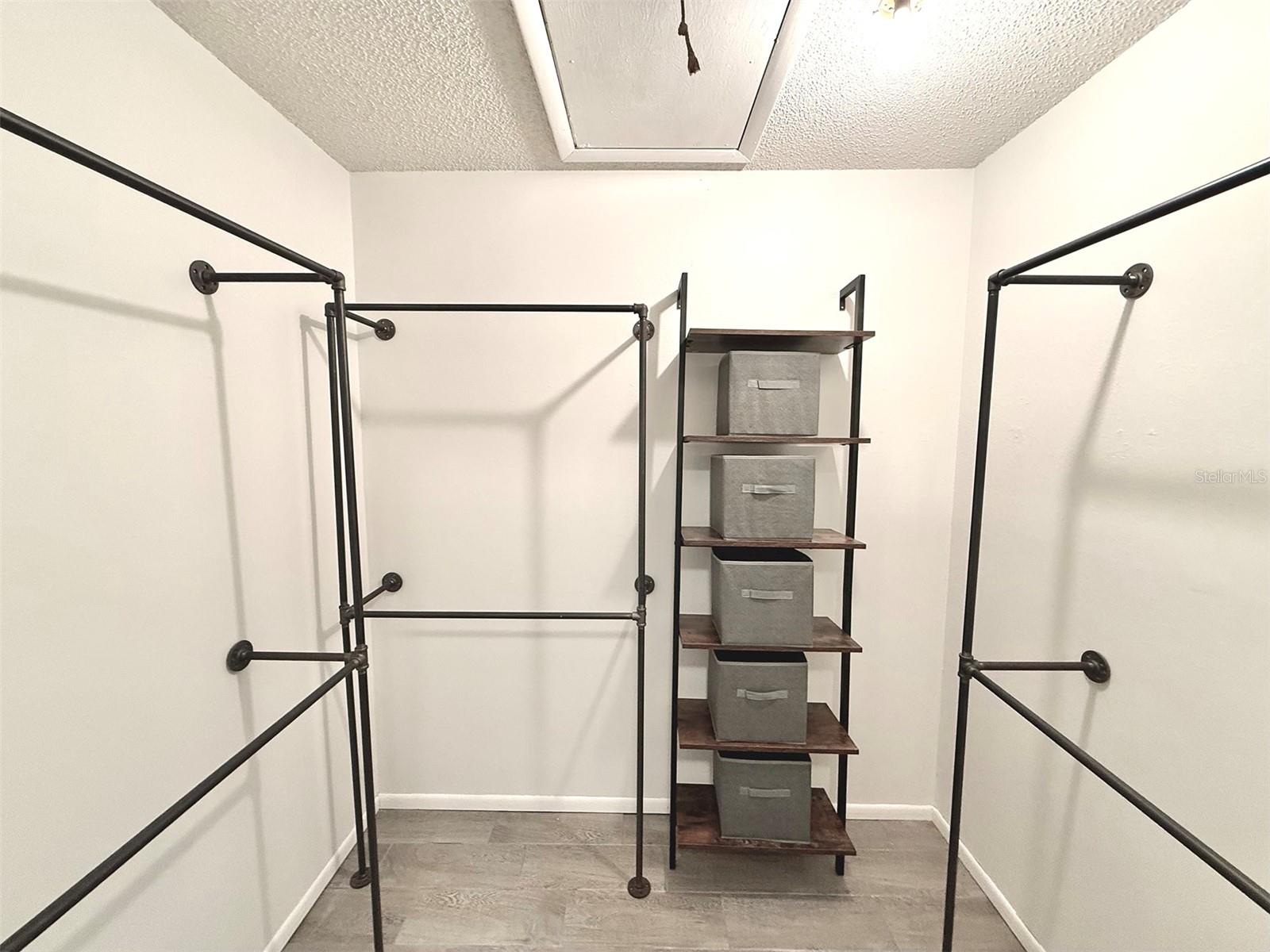 942 Beneva Unit V28, Sarasota, FL 34232