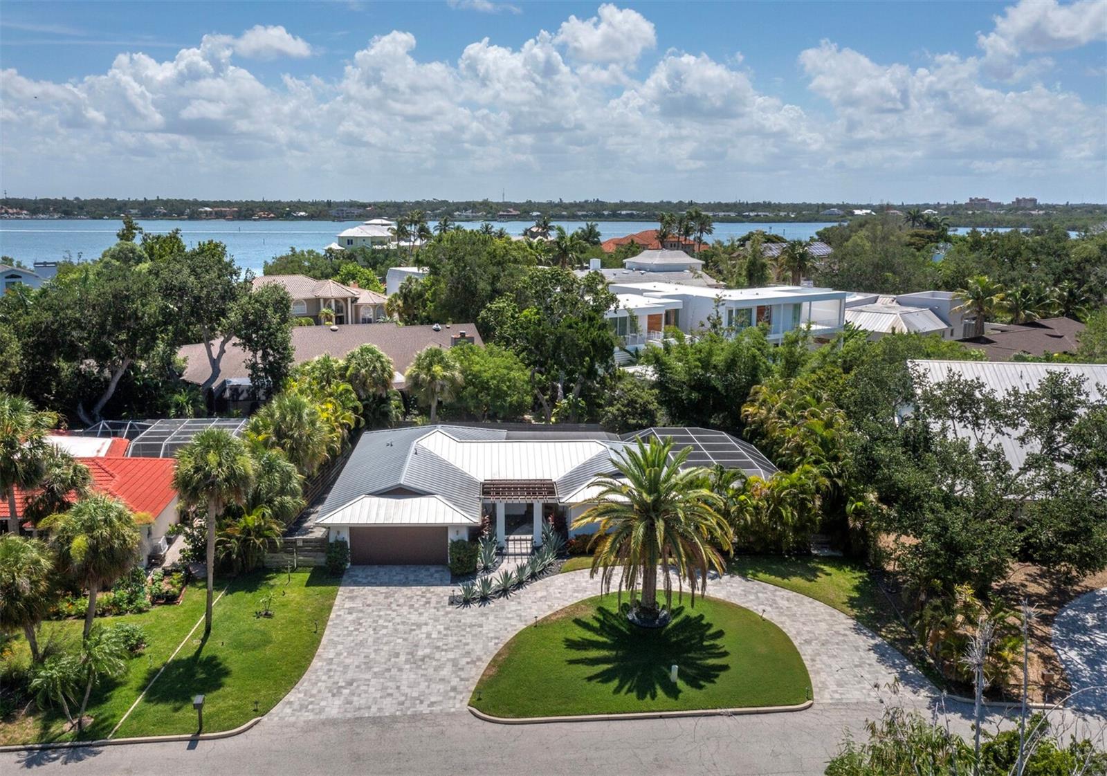 622 Tropical, Sarasota, FL 34242