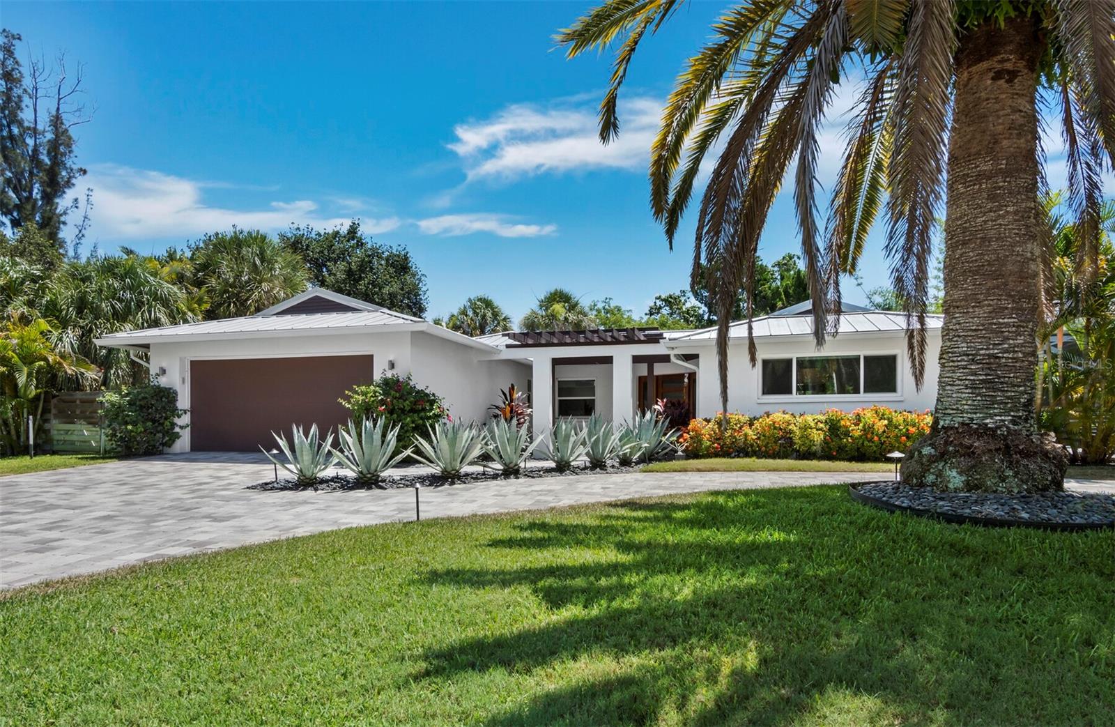 622 Tropical, Sarasota, FL 34242