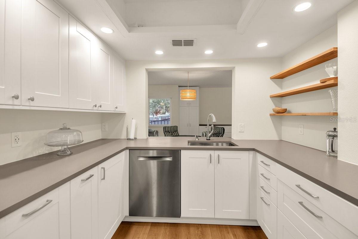 2753 Orchid Oaks Unit 104, Sarasota, FL 34239