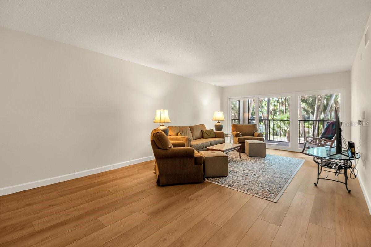 2753 Orchid Oaks Unit 104, Sarasota, FL 34239