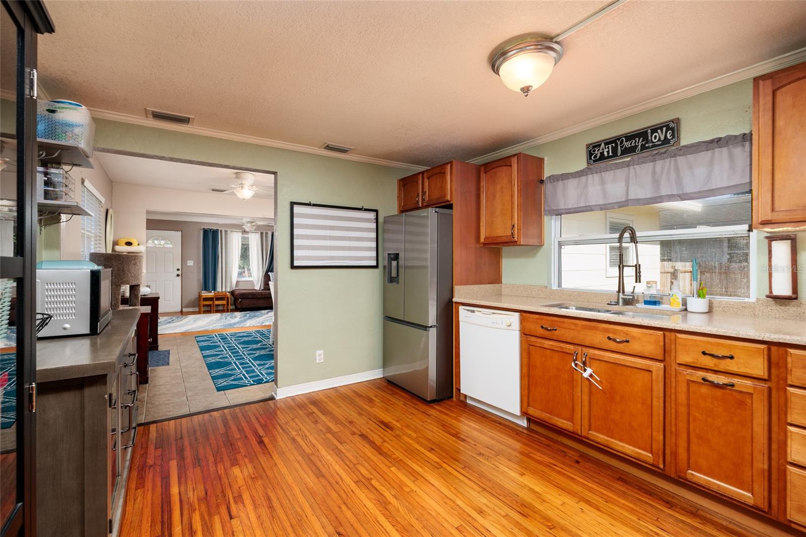 4939 Dr Martin Luther King Jr, St Petersburg, FL 33703