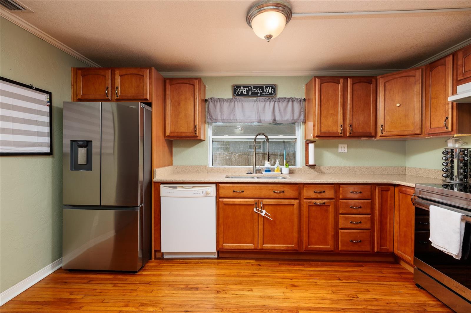 4939 Dr Martin Luther King Jr, St Petersburg, FL 33703