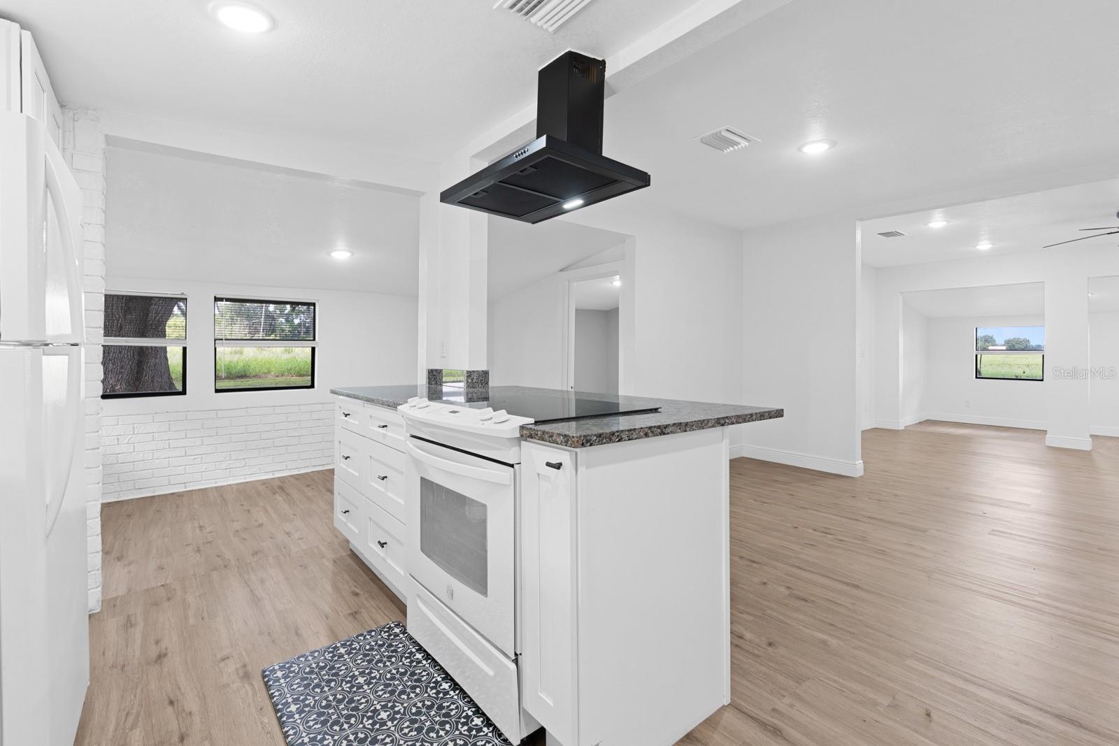 12616 Thonotosassa, Thonotosassa, FL 33592