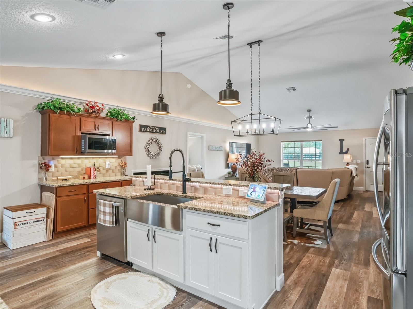 6570 175th, Morriston, FL 32668