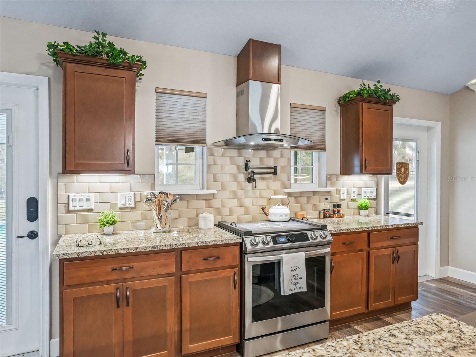 6570 175th, Morriston, FL 32668