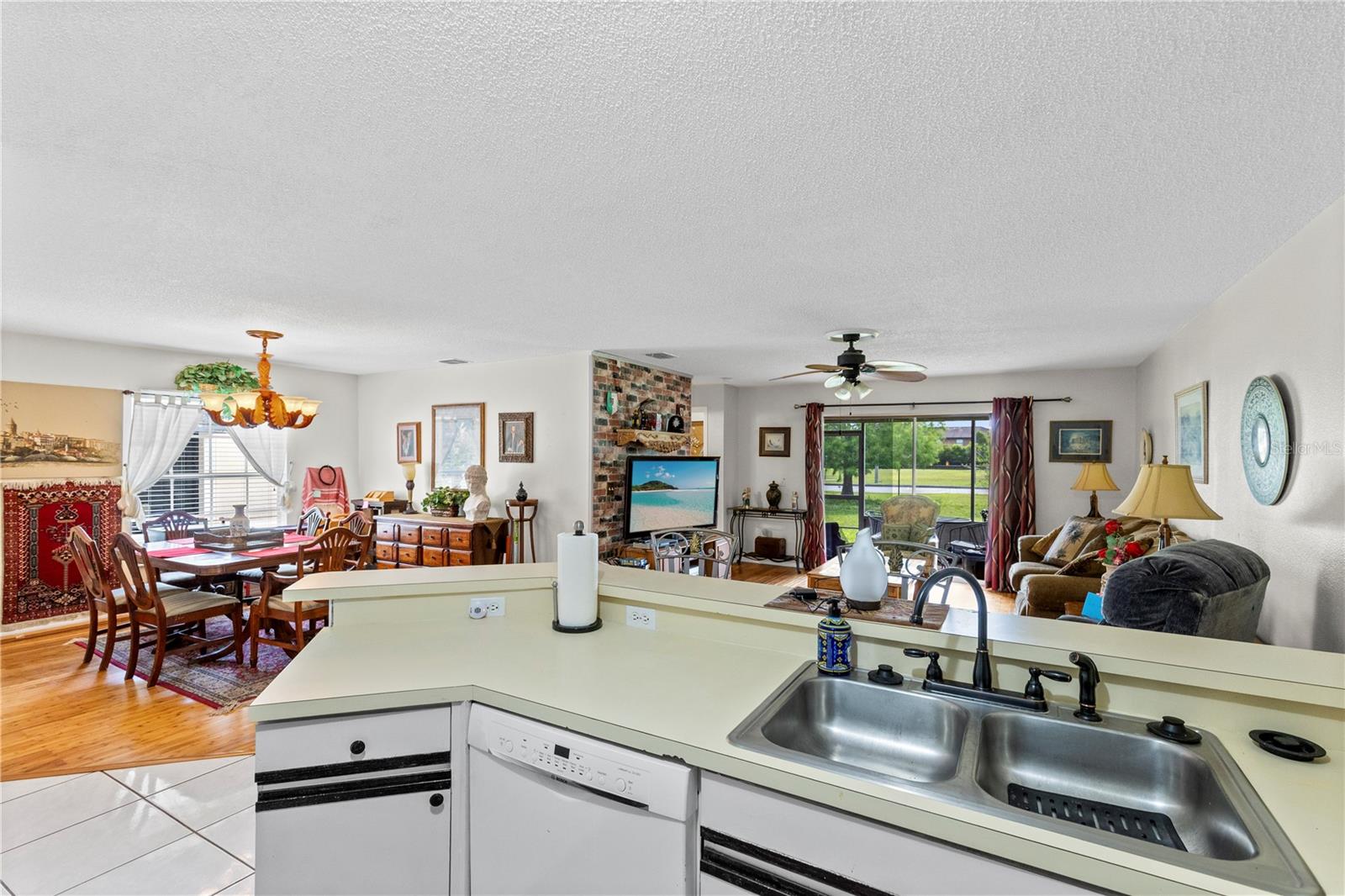 1076 Universal Rest, Kissimmee, FL 34744