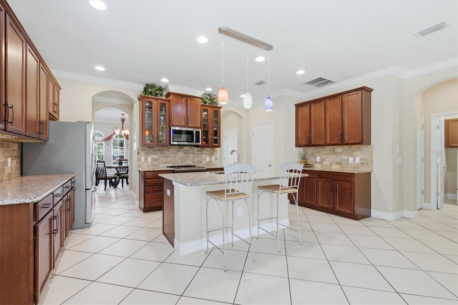 843 Molly, Sarasota, FL 34232