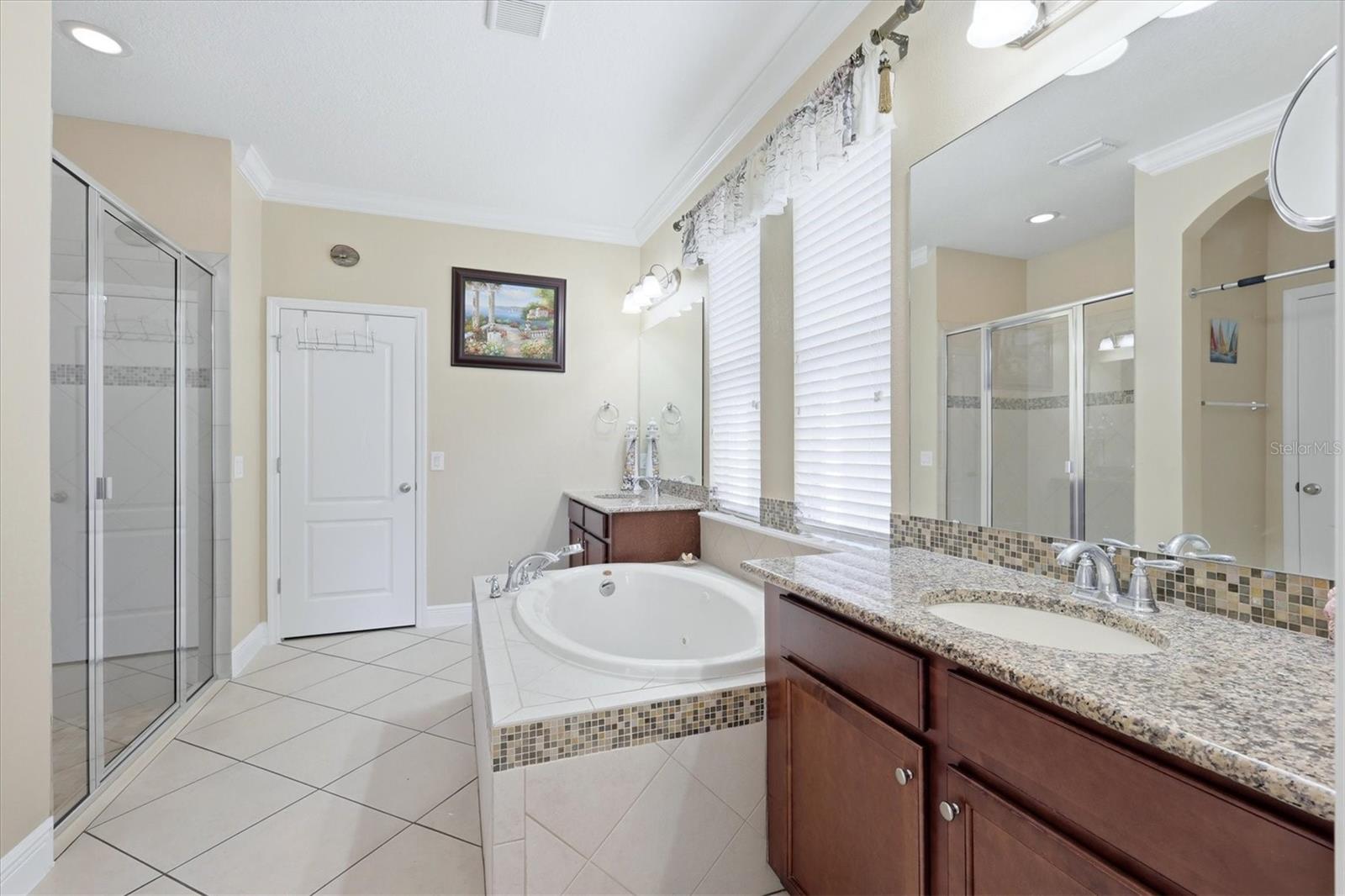 843 Molly, Sarasota, FL 34232