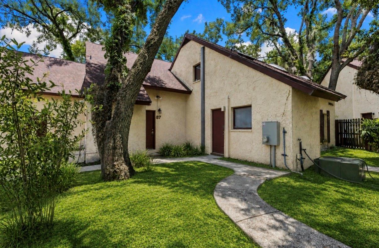 5641 Ashley Oaks Unit 37, Tampa, FL 33617