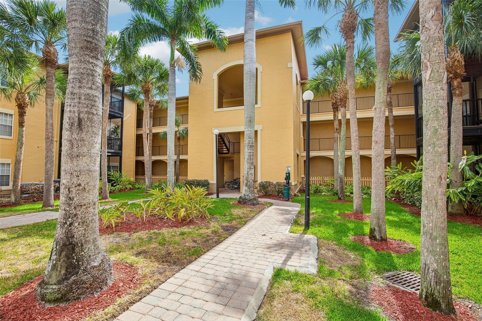 4333 Bayside Village Unit 322, Tampa, FL 33615