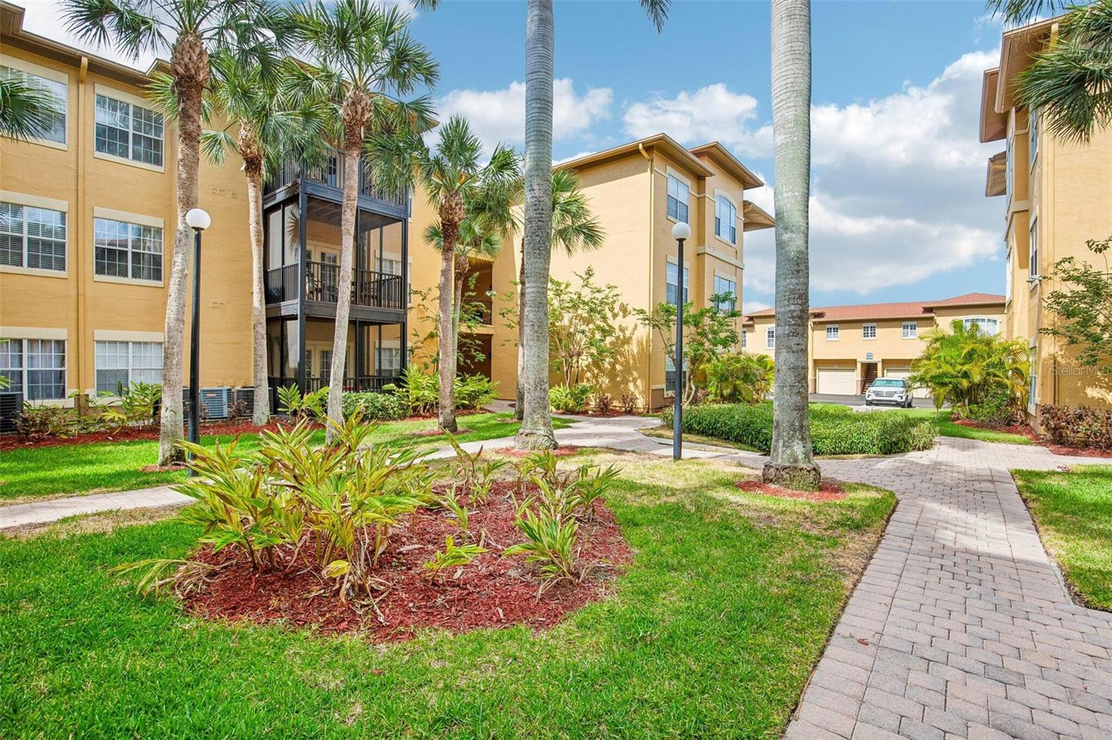 4333 Bayside Village Unit 322, Tampa, FL 33615