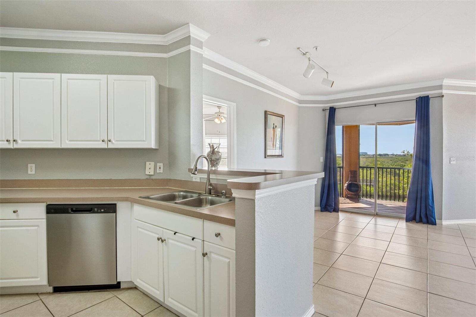 4333 Bayside Village Unit 322, Tampa, FL 33615