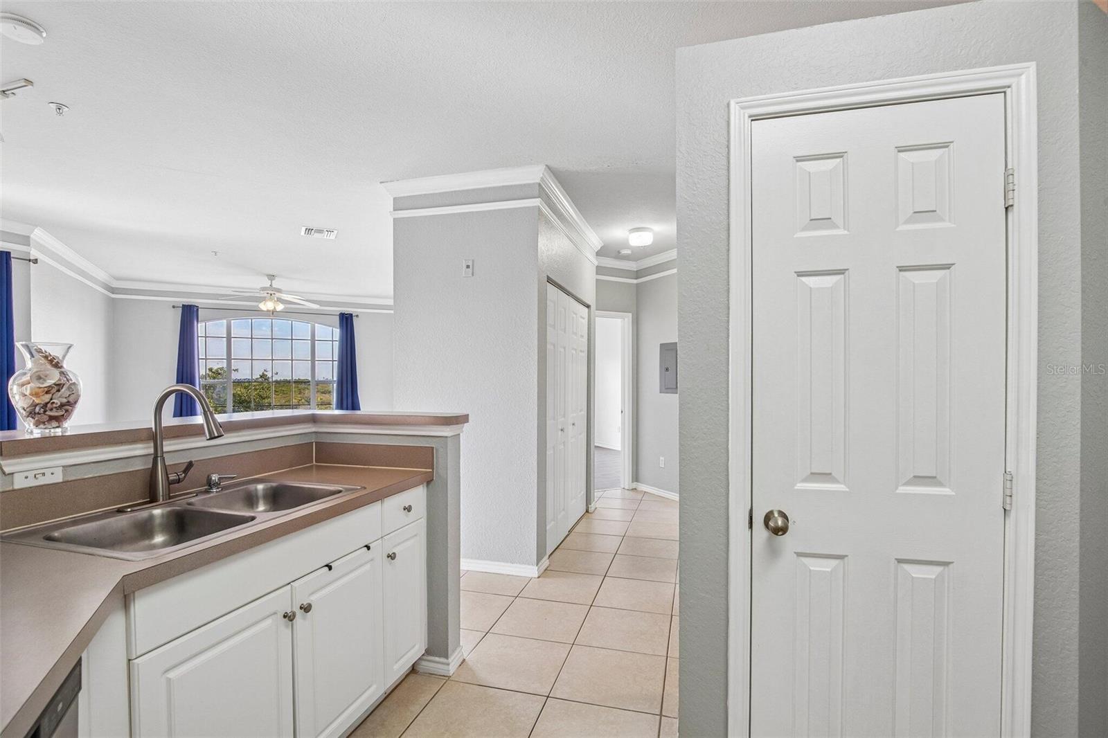 4333 Bayside Village Unit 322, Tampa, FL 33615