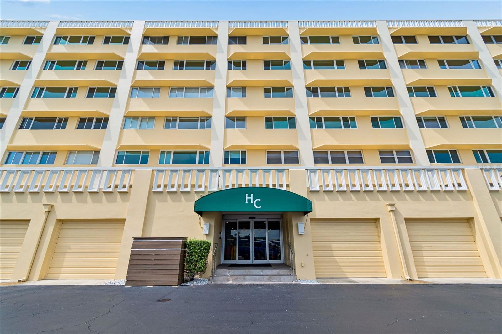 100 Bluff View Unit 509c, Belleair Bluffs, FL 33770
