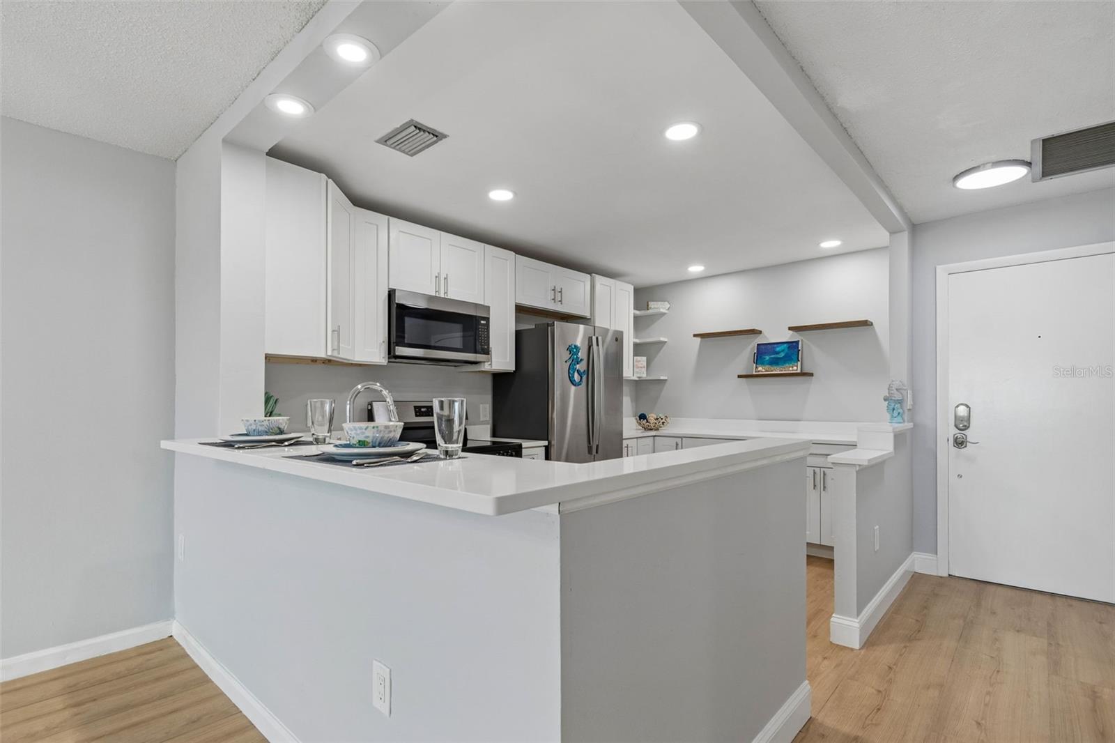 100 Bluff View Unit 509c, Belleair Bluffs, FL 33770