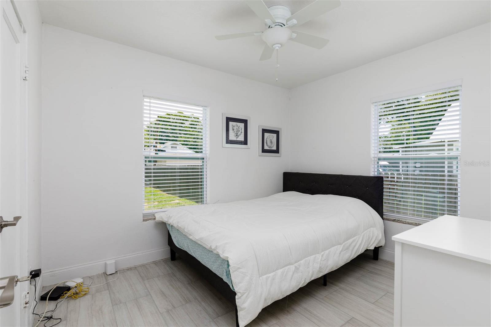 1147 James, St Petersburg, FL 33705