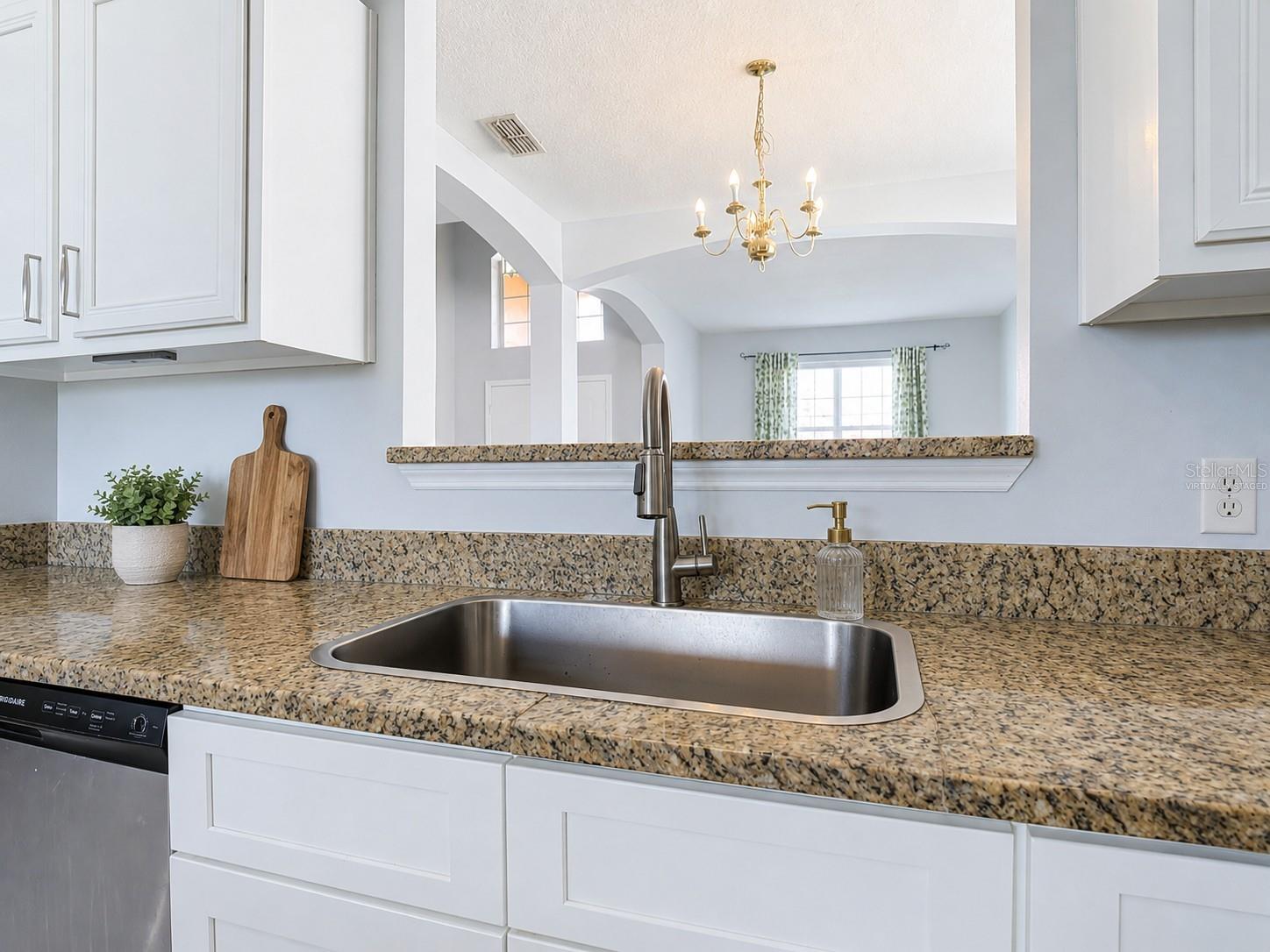 206 Viola, Davenport, FL 33837