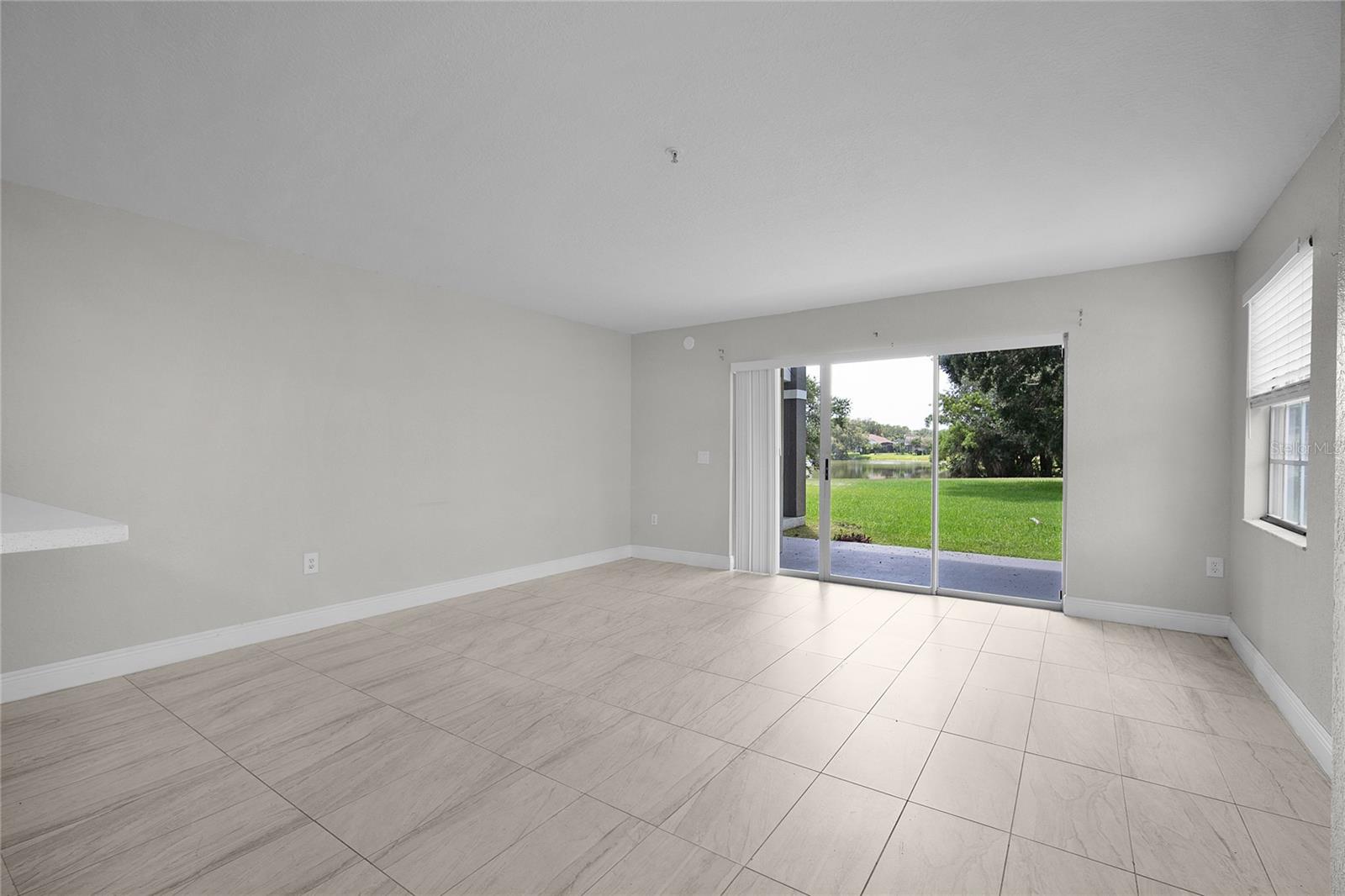13929 Fairway Island Unit 818, Orlando, FL 32837