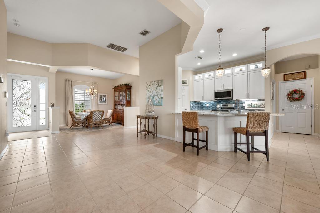 264 Dahlia, Bradenton, FL 34212
