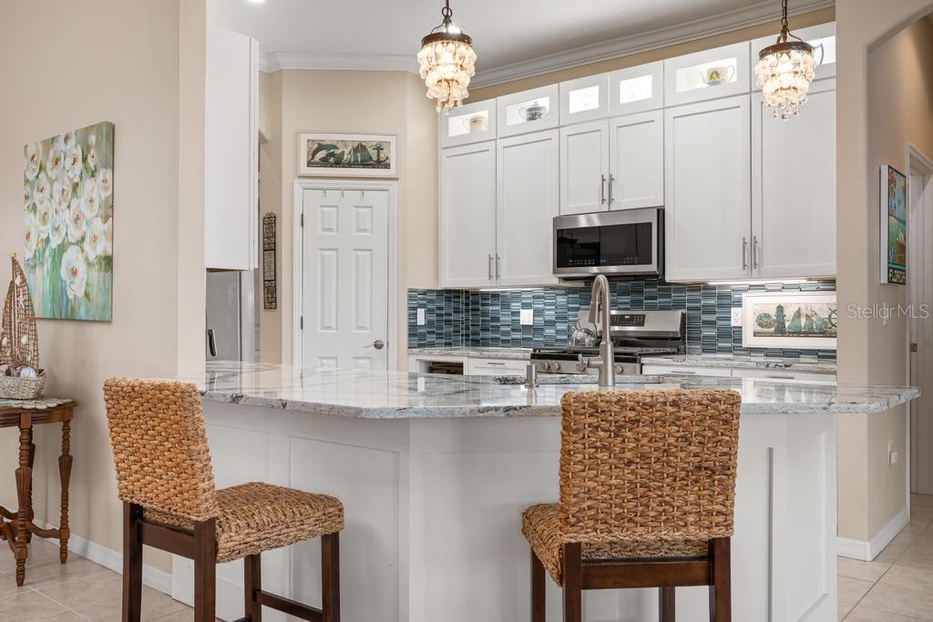 264 Dahlia, Bradenton, FL 34212