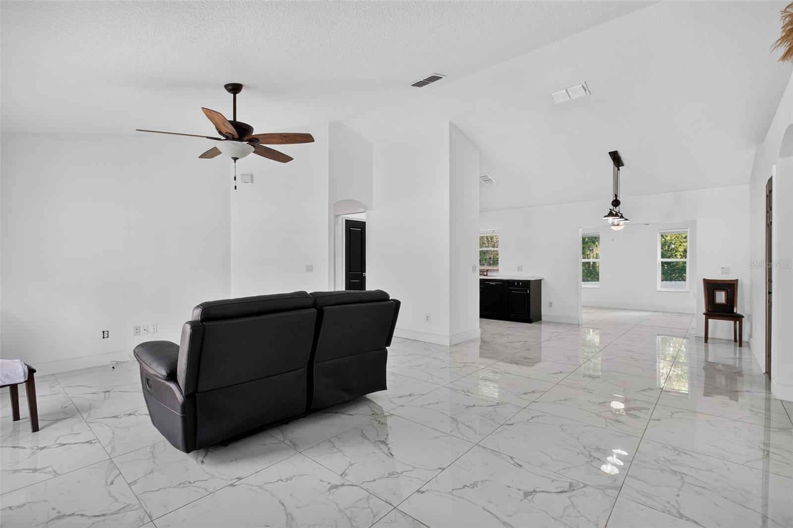 1865 15th, Orange City, FL 32763