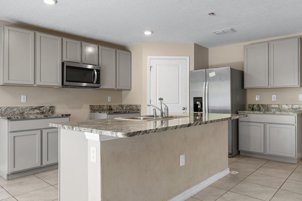 5280 Fiddle Fig, Wimauma, FL 33598
