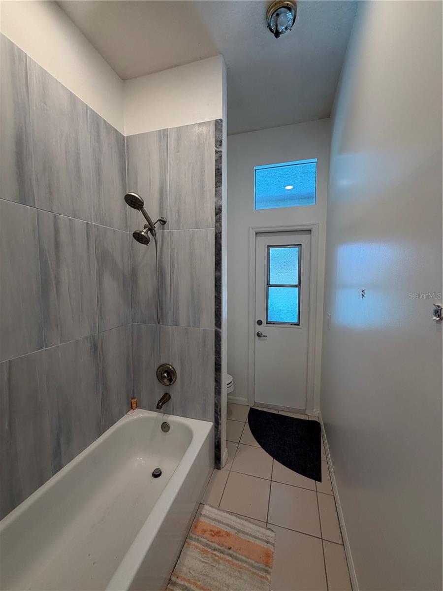 2435 Sweetwater Country Club Place, Apopka, FL 32712