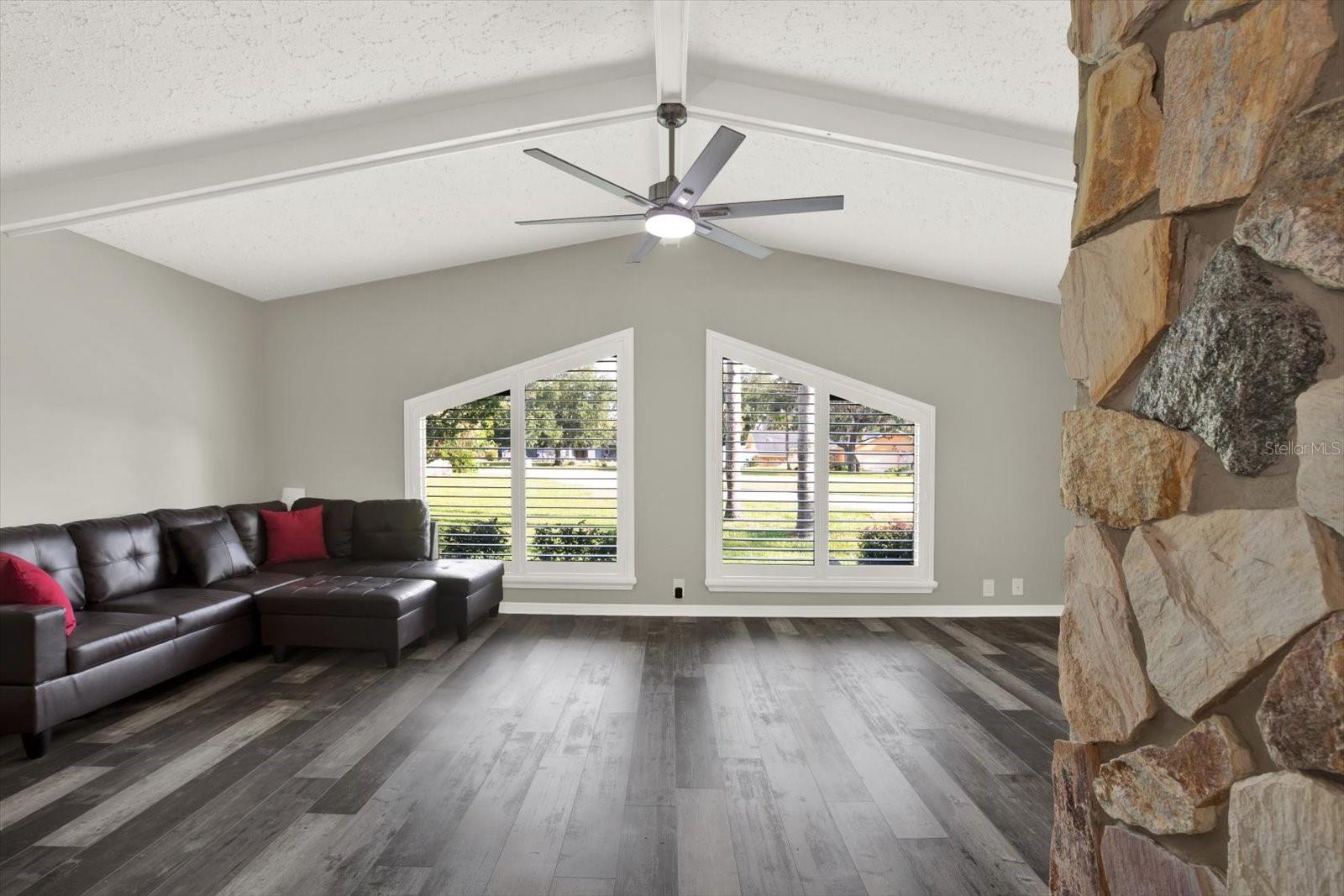 7487 River Country, Weeki Wachee, FL 34607