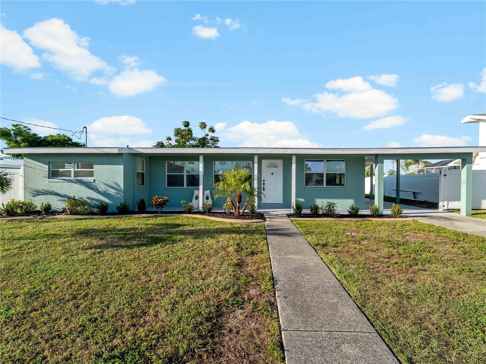 581 Lindley, Port Charlotte, FL 33952