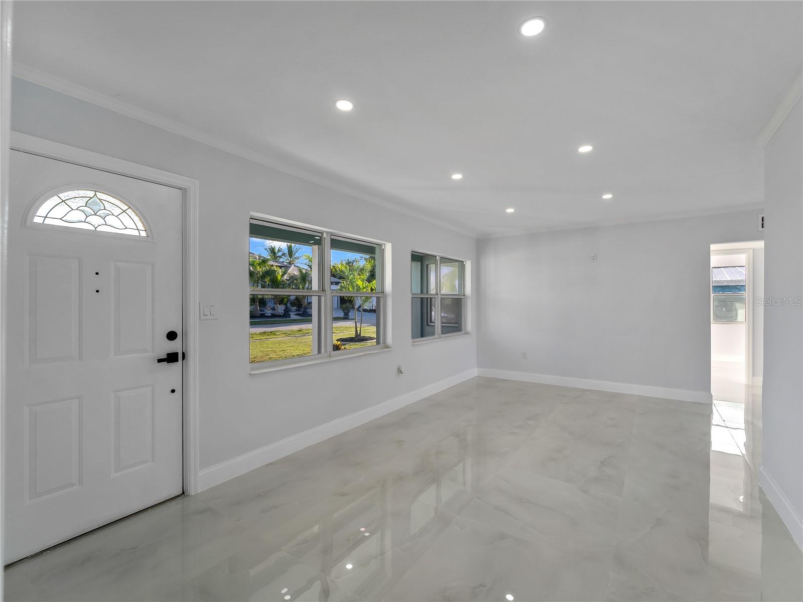581 Lindley, Port Charlotte, FL 33952
