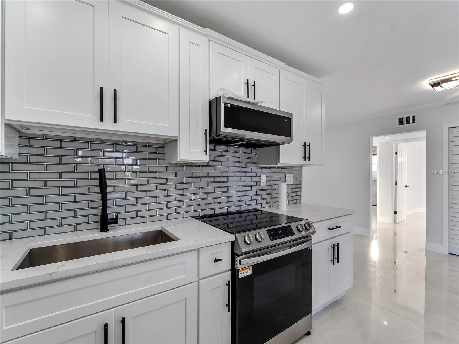 581 Lindley, Port Charlotte, FL 33952
