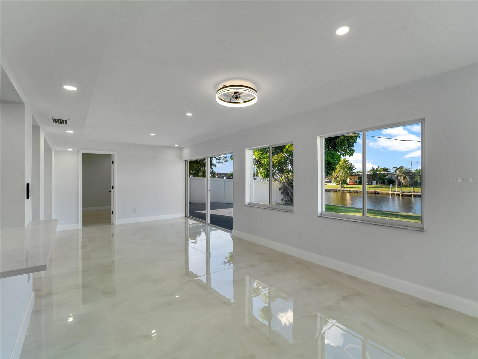 581 Lindley, Port Charlotte, FL 33952