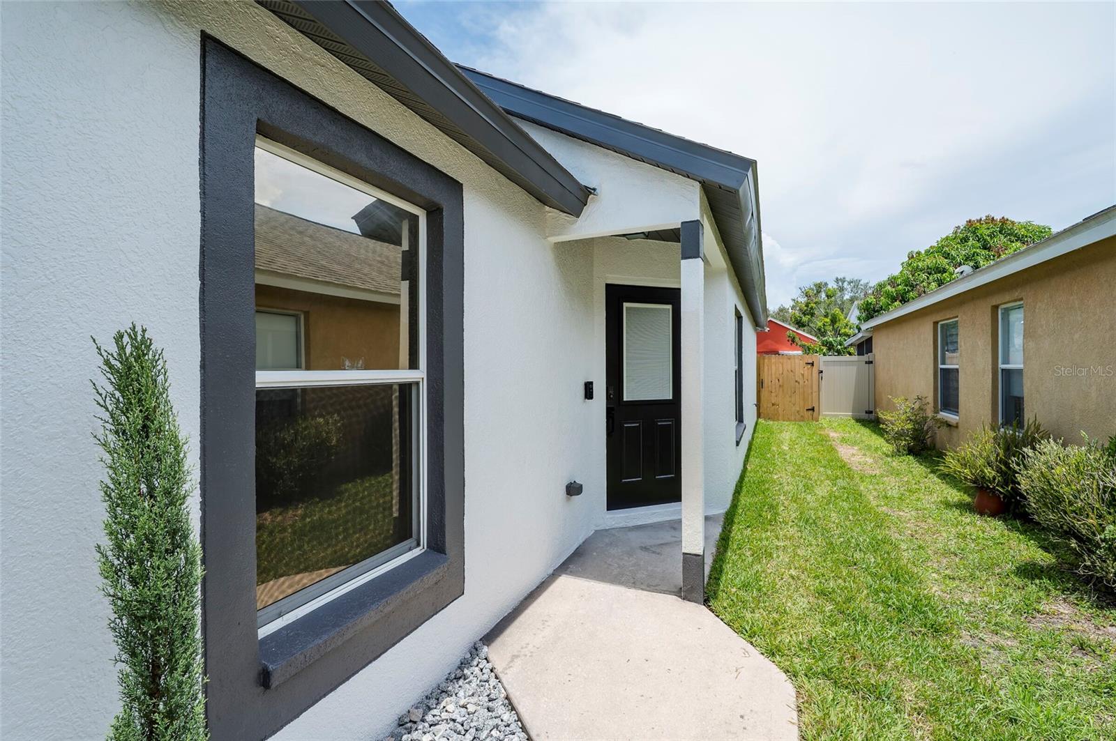 7522 Oxford Garden, Apollo Beach, FL 33572