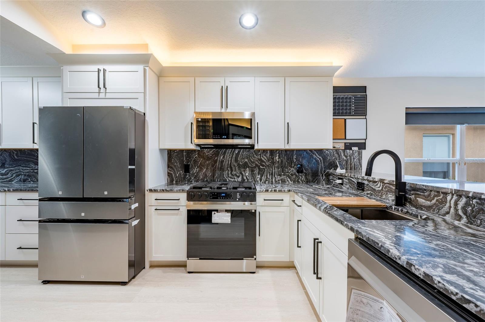 7522 Oxford Garden, Apollo Beach, FL 33572