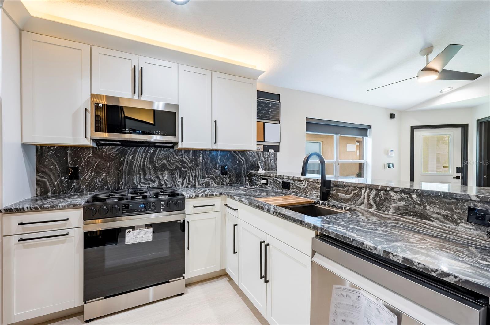 7522 Oxford Garden, Apollo Beach, FL 33572