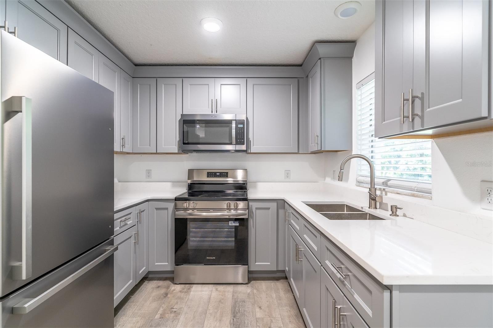 497 Beresford, Deland, FL 32720